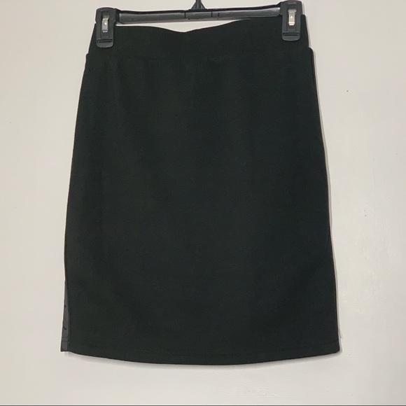 Kappa Authentic Aval Black Mini Skirt - Picture 6 of 9
